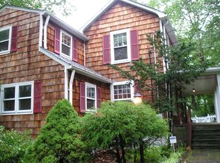 10425 Glen Rd, Potomac, MD 20854