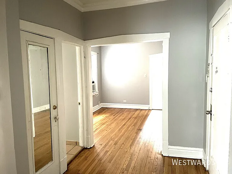 2551 N Avers Ave #2C — Photo 7