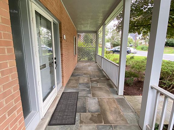 3rd image of 8211 Thoreau Dr