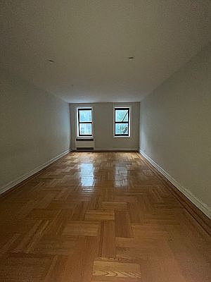 5th image of 45 Hawthorne St APT 2D