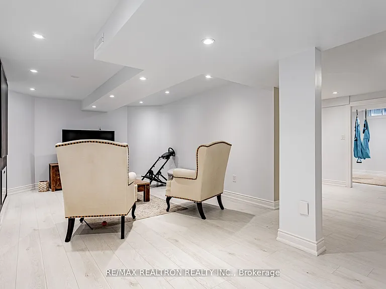 442 Mill St — Photo 18