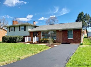 4029 Hazelridge Rd NW, Roanoke, VA 24012