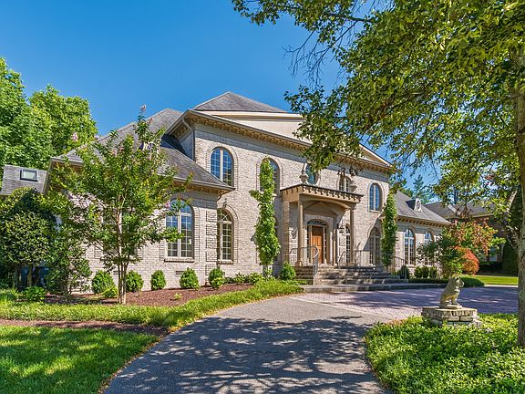 3rd image of 5608 Ottershaw Ct
