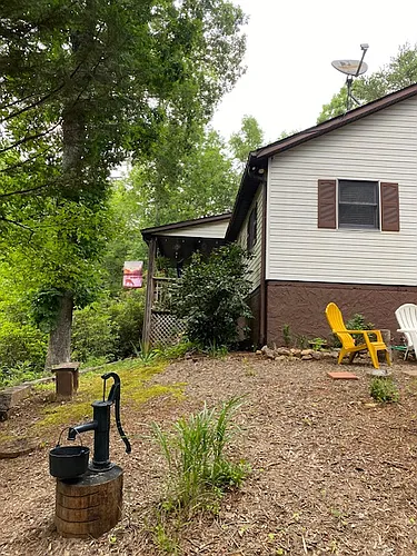 114 E Wilderness Rd Photo 1