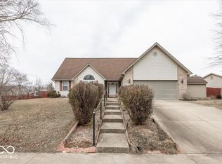 2888 Prairie Stream Way, Columbus, IN 47203
