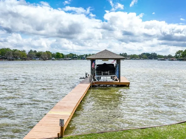 147 Evergreen Dr, Gun Barrel City, TX 75156