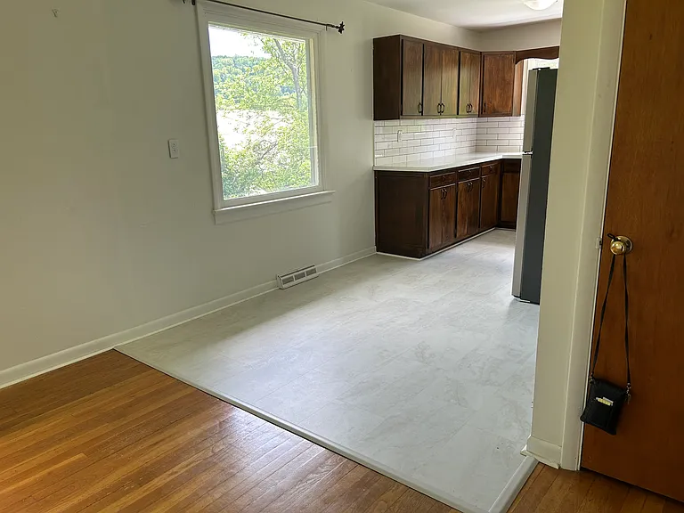 222 Sunnyside Ave — Photo 7