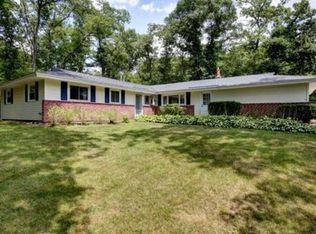 1 Laredo Dr, Chelmsford, MA 01824