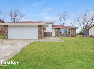 6220 Beechwood Rd, Matteson, IL 60443