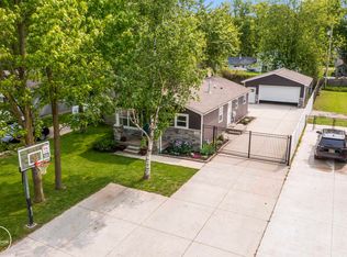 7249 Meldrum Rd, Fair Haven, MI 48023