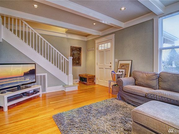 2nd image of 1712 Lombard Ave
