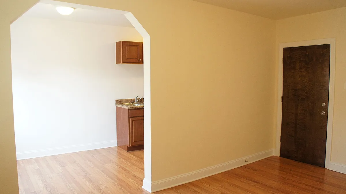 Building Photo - 2600 Kimball LLC
