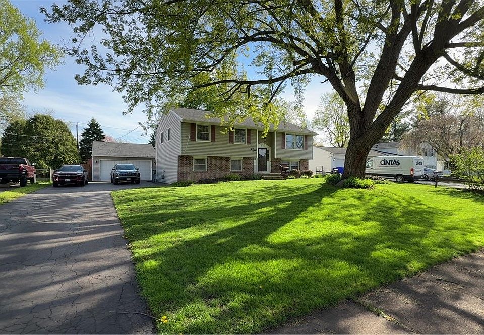 1st image of 330 Buck Hill Rd