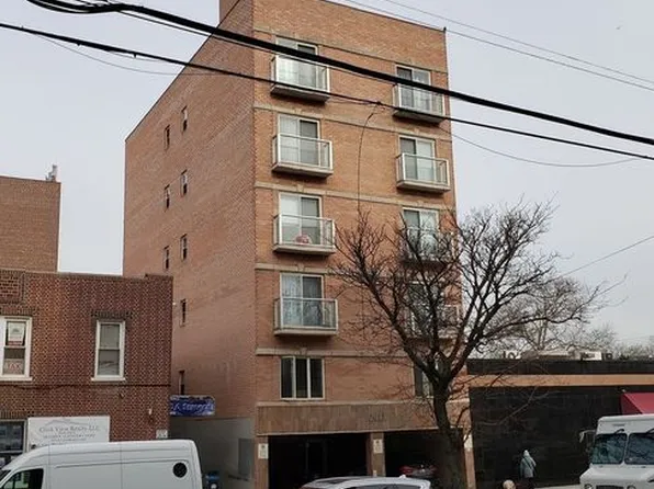 2011 Avenue X image 1 of 7