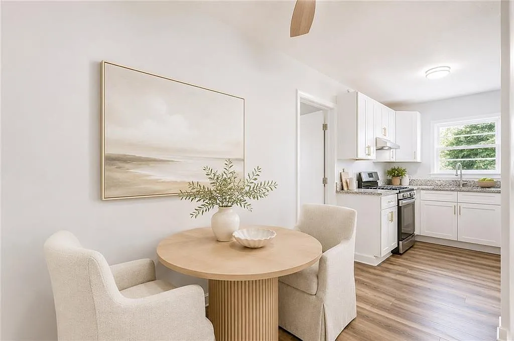 4 bed, 2.0 bath, 1208 sqft, $2,100 — Photo 3