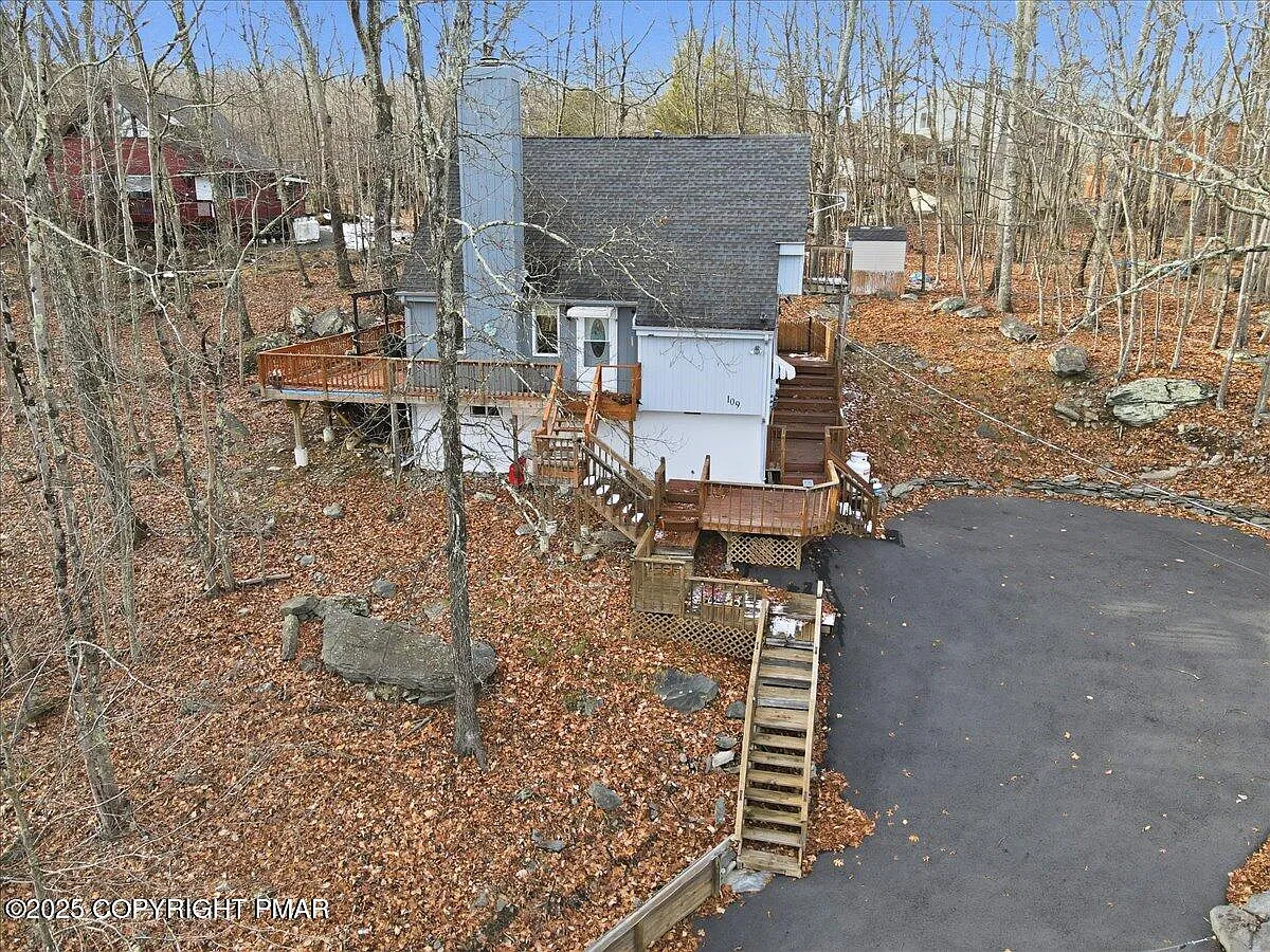 3 bed, 2.0 bath, 1380 sqft, $1,850 — Photo 1