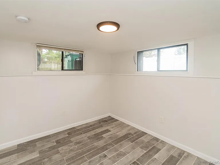 1258 North Ave #2 — Photo 11