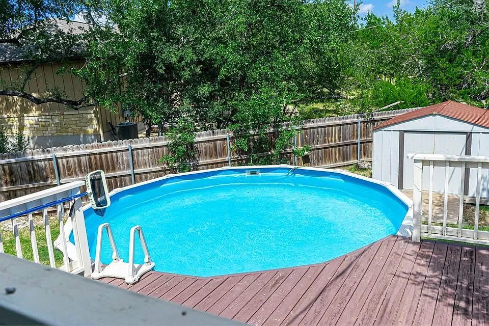 3 bed, 3.0 bath, 936 sqft, $1,800 — Photo 4