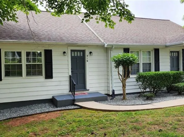 316 W 2nd St, Denton, NC 27239