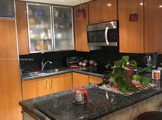 8290 Lake Dr APT 214, Doral, FL 33166