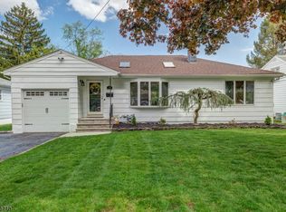 31 Cambridge Ter, Springfield, NJ 07081