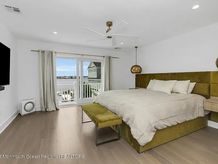 24 Park Rd — Photo 13