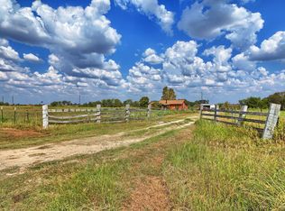 1610 County Road 404, Taylor, TX 76574