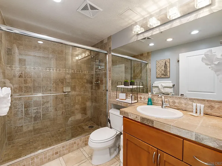 850 Beech St #511 — Photo 20