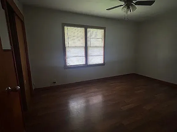 417 W Claflin Ave — Photo 5