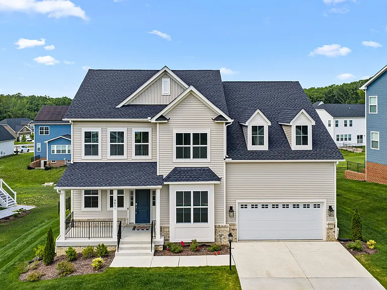 9031 Hereford Ct — Photo 2