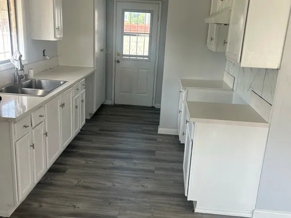 14705 S Stanford Ave, Compton, CA 90220