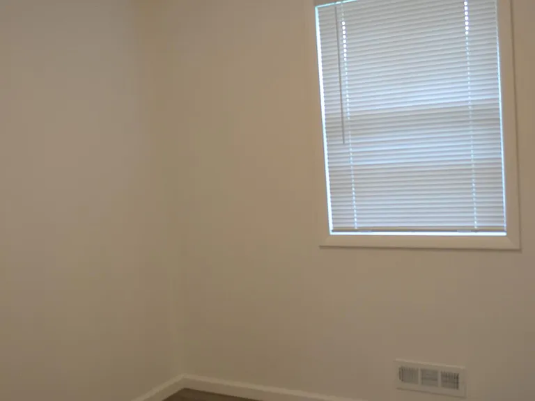 1407 Gordon Dr — Photo 17
