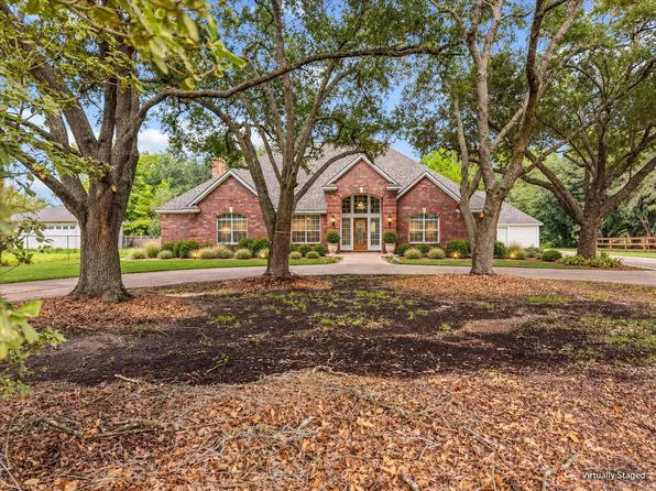 1511 Westfield St, Pearland, TX 77581