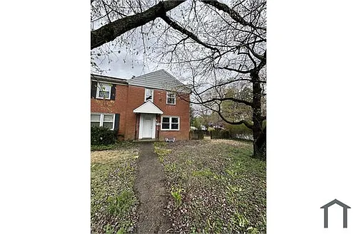 201 Burke Ave Photo 1