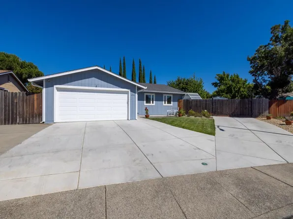 494 Aberdeen Way, Vacaville, CA 95687