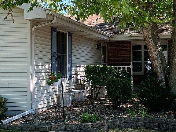 2nd image of 1239 Hartley Ave