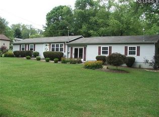 2184 Hubbard Masury Rd, Hubbard, OH 44425