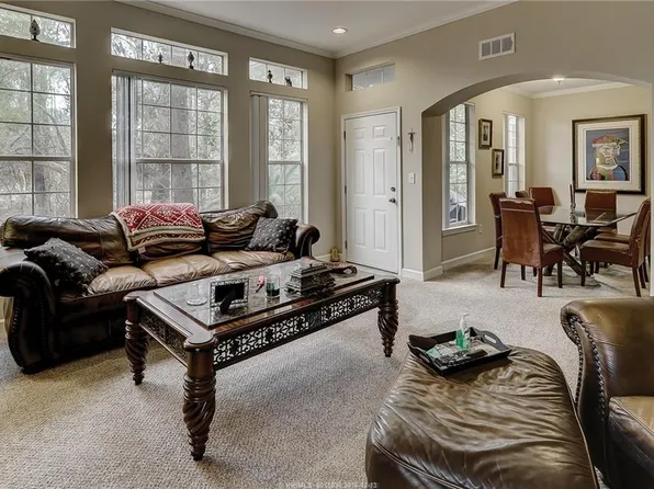 4 Indigo Run Dr APT 522, Hilton Head Island, SC 29926