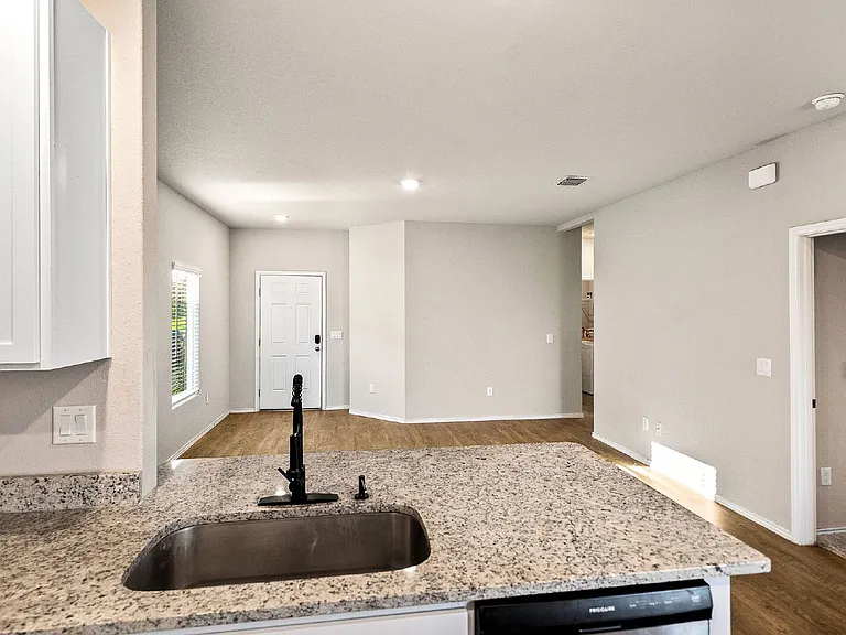 7663 Stud Dr — Photo 11