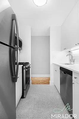 Rented by Mirador Real Estate | media 21