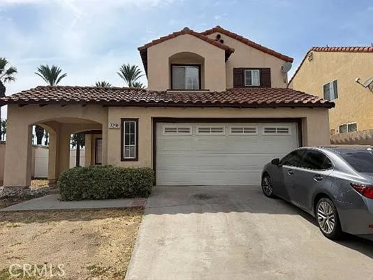 3 bed, 2.5 bath, 1698 sqft, $3,200 — Photo 1