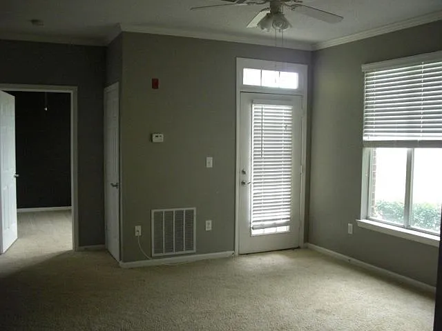 45 Sycamore Ave #712 — Photo 3