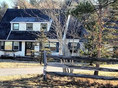 17911 Snyder Rd, Chagrin Falls, OH, 44023