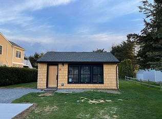 31 Spruce Rd, South Kingstown, RI 02879