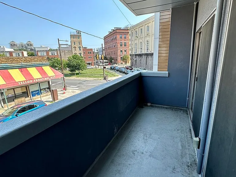 1654 Ridge Ave — Photo 15