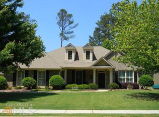 170 Lake Forest Dr, Newnan, GA