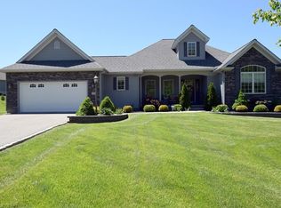 4001 Thats Life Ln, Canfield, OH 44406