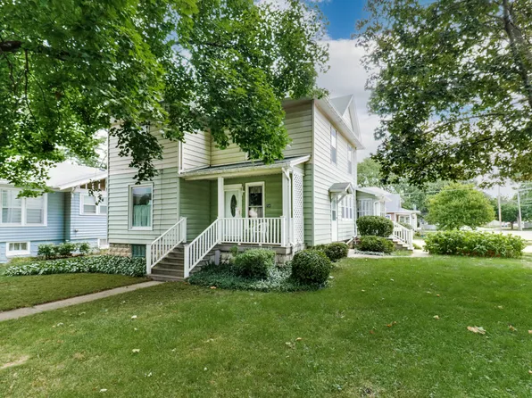 704 N Main St, Pontiac, IL 61764