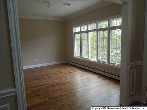 4th image of 43 Norden St