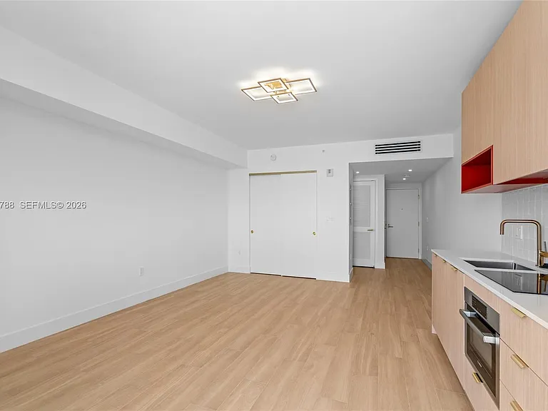 90 NE 32nd St #722 — Photo 8